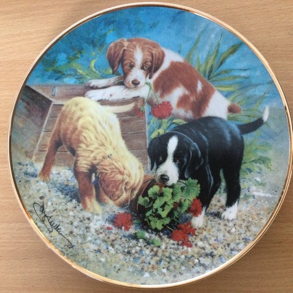 Triple Trouble Collector Plate ASPCA James Killen three puppies dogs gold rim - Picture 1 of 5